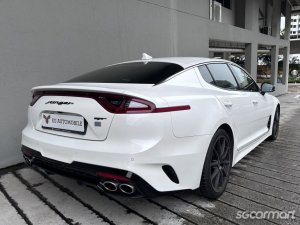 Kia Stinger 2.0A Sunroof