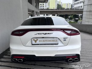 Kia Stinger 2.0A Sunroof