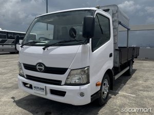 Hino XZU710R