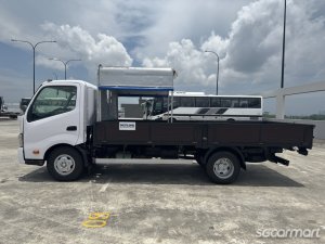 Hino XZU710R