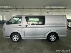 Toyota Hiace 3.0M
