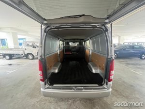 Toyota Hiace 3.0M
