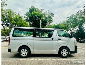 Toyota Hiace 2.8A DX