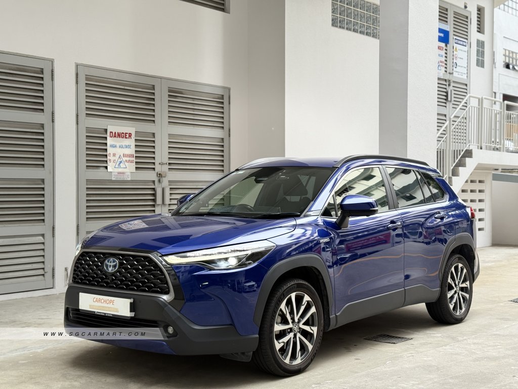 Toyota Corolla Cross Hybrid 2.0A Premium