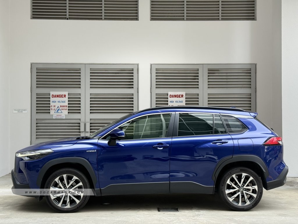 Toyota Corolla Cross Hybrid 2.0A Premium