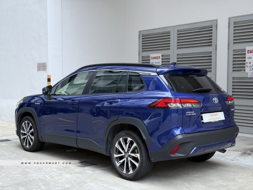 Toyota Corolla Cross Hybrid 2.0A Premium