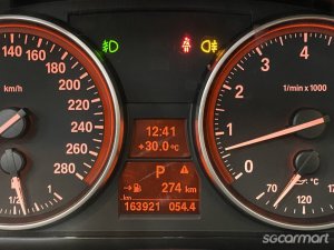 BMW 3 Series 323i Convertible (COE till 09/2028)
