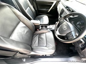Toyota Corolla Altis 1.6A Elegance