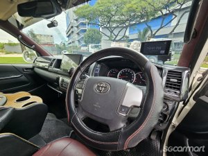 Toyota Hiace Commuter 2.8A GL High Roof