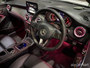 Mercedes-Benz CLA-Class CLA180 Urban