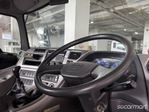 UD Trucks CWB5E (COE till 10/2029)