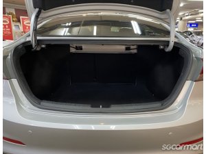 Hyundai Elantra 1.6A GLS S