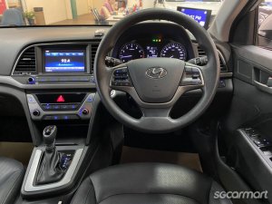 Hyundai Elantra 1.6A GLS S