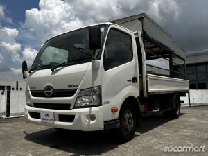 Hino XZU710R