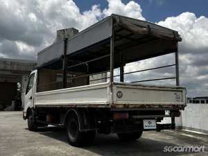 Hino XZU710R