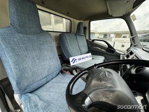 Hino XZU710R