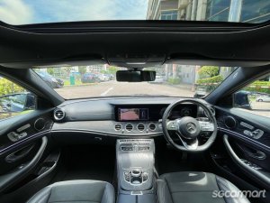 Mercedes-Benz E-Class E200 AMG Line Panoramic Roof
