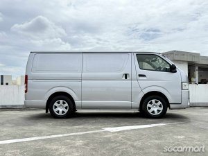 Toyota Hiace 3.0M