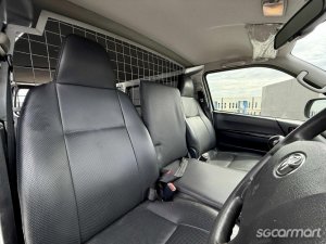 Toyota Hiace 3.0M