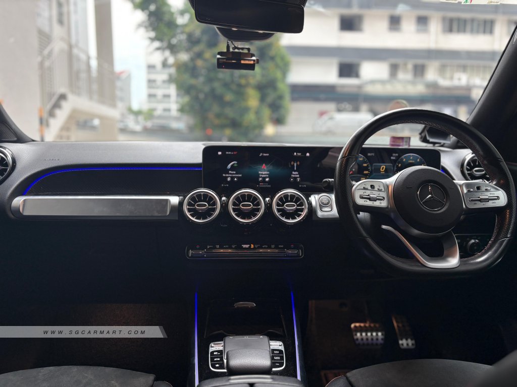 Mercedes-Benz GLB-Class GLB200 AMG Line Premium Plus