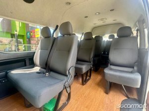 Toyota Hiace Commuter 2.8A GL