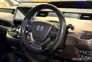 Honda Freed Hybrid 1.5A G 7-Seater
