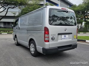 Toyota Hiace 3.0M DX