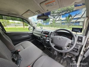 Toyota Hiace 3.0M DX