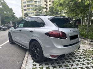 Porsche Cayenne Turbo 4.8A Tip (COE till 01/2031)