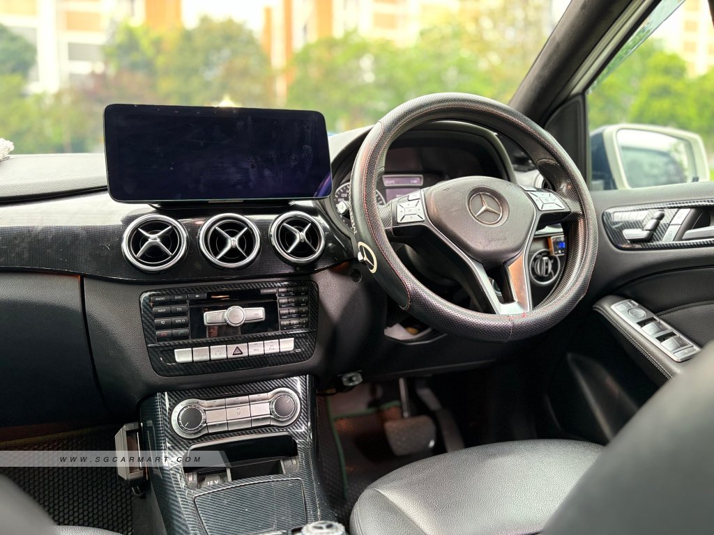 Mercedes-Benz B-Class B180 (COE till 02/2034)