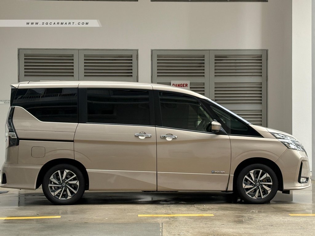 Nissan Serena e-POWER Hybrid 1.2A Highway Star Premium
