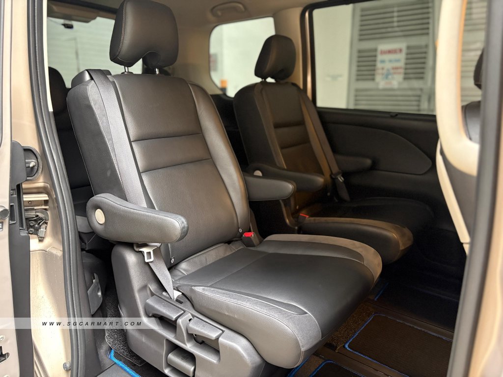 Nissan Serena e-POWER Hybrid 1.2A Highway Star Premium