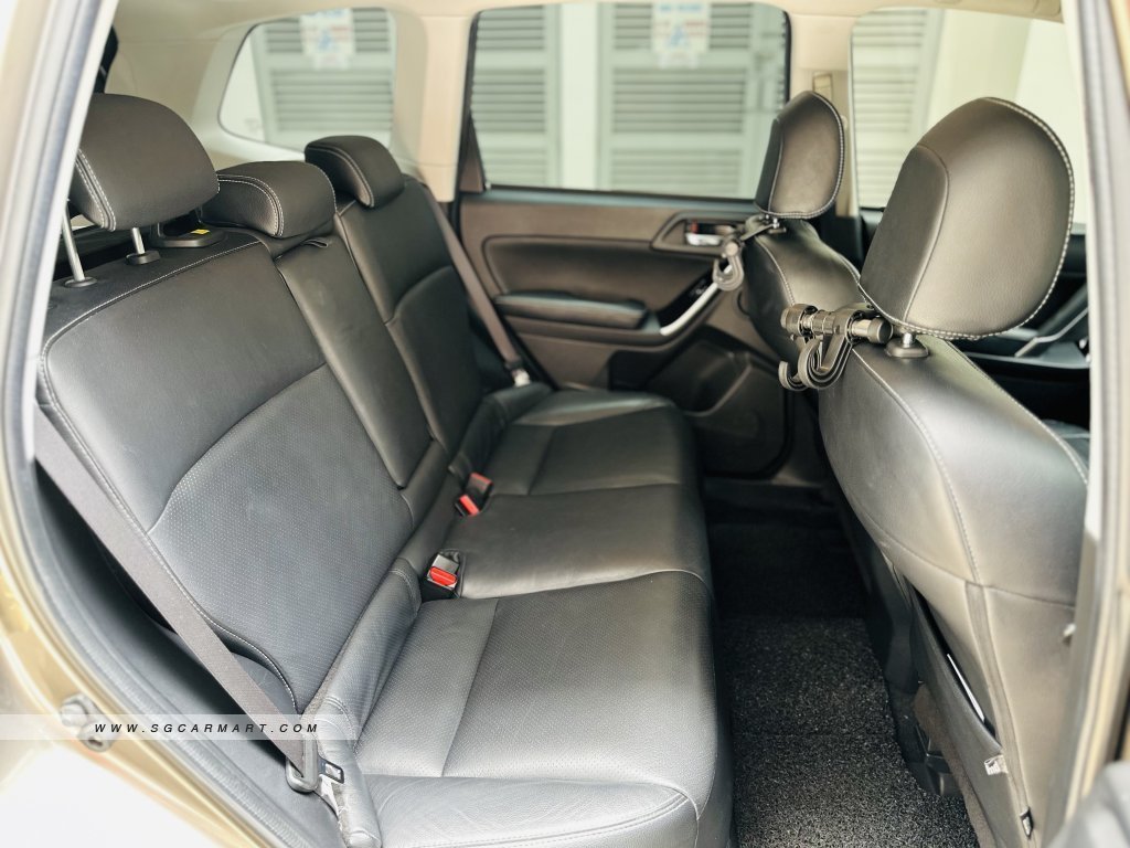 Subaru Forester 2.0A XT Sunroof