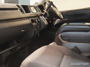 Toyota Hiace Commuter 3.0A