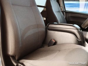 Toyota Hiace Commuter 3.0A