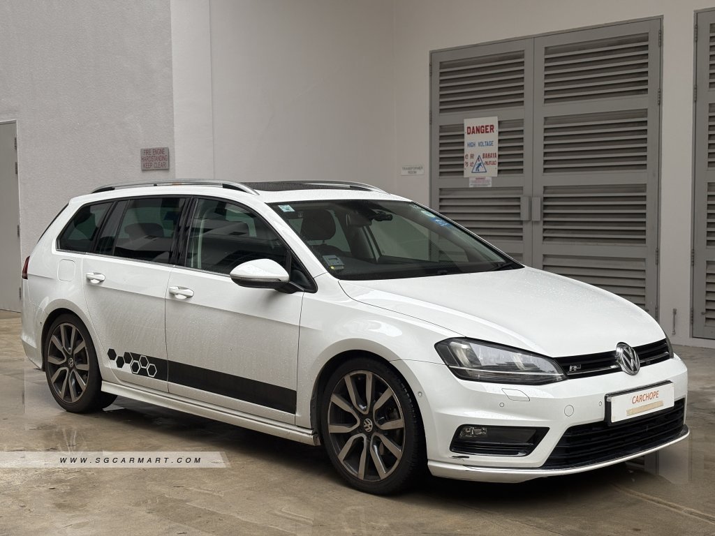 Volkswagen Golf Variant 1.4A TSI R-Line Sunroof