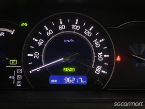Toyota Noah Hybrid 1.8A X