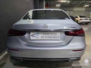 Mercedes-Benz E-Class E200 Exclusive