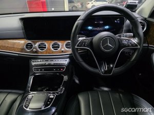 Mercedes-Benz E-Class E200 Exclusive