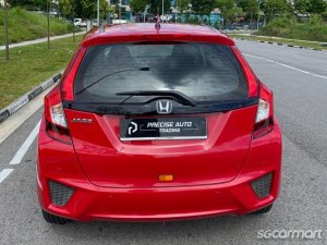 Honda Jazz 1.3A (New 5-yr COE)