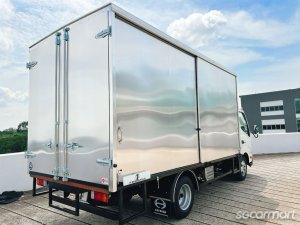 Hino XZU710R