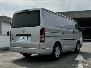 Toyota Hiace 3.0M