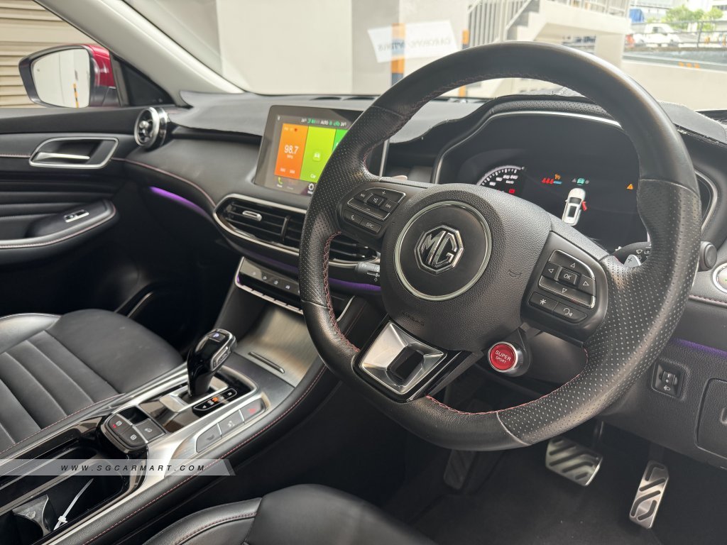 MG HS 1.5A Turbo Panoramic Roof