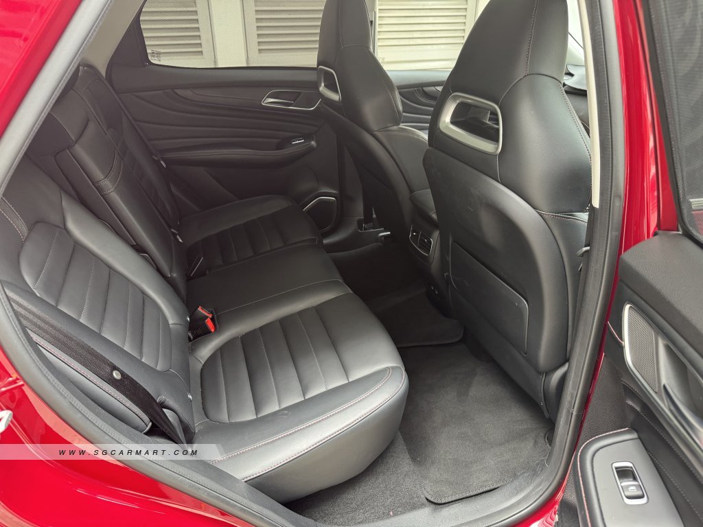 MG HS 1.5A Turbo Panoramic Roof