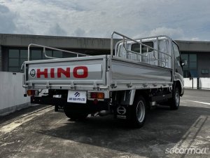 Hino Dutro 2.8M