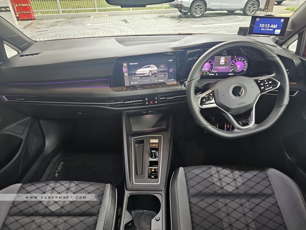 Volkswagen Golf Mild Hybrid 1.5A eTSI DSG R-Line