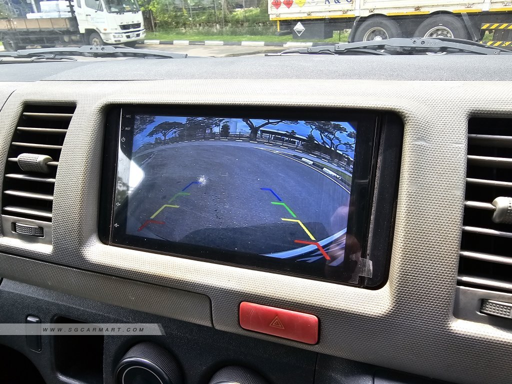 BMW 5 Series 523i Highline - Side Front