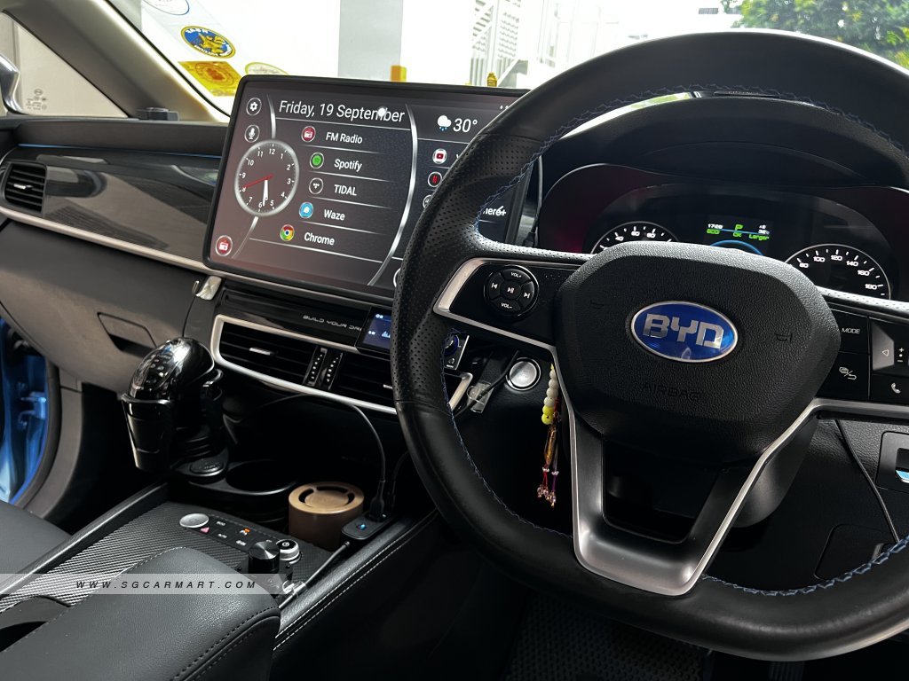 BYD e6 Electric