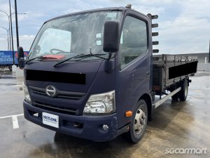 Hino XZU720R (New 5-yr COE)