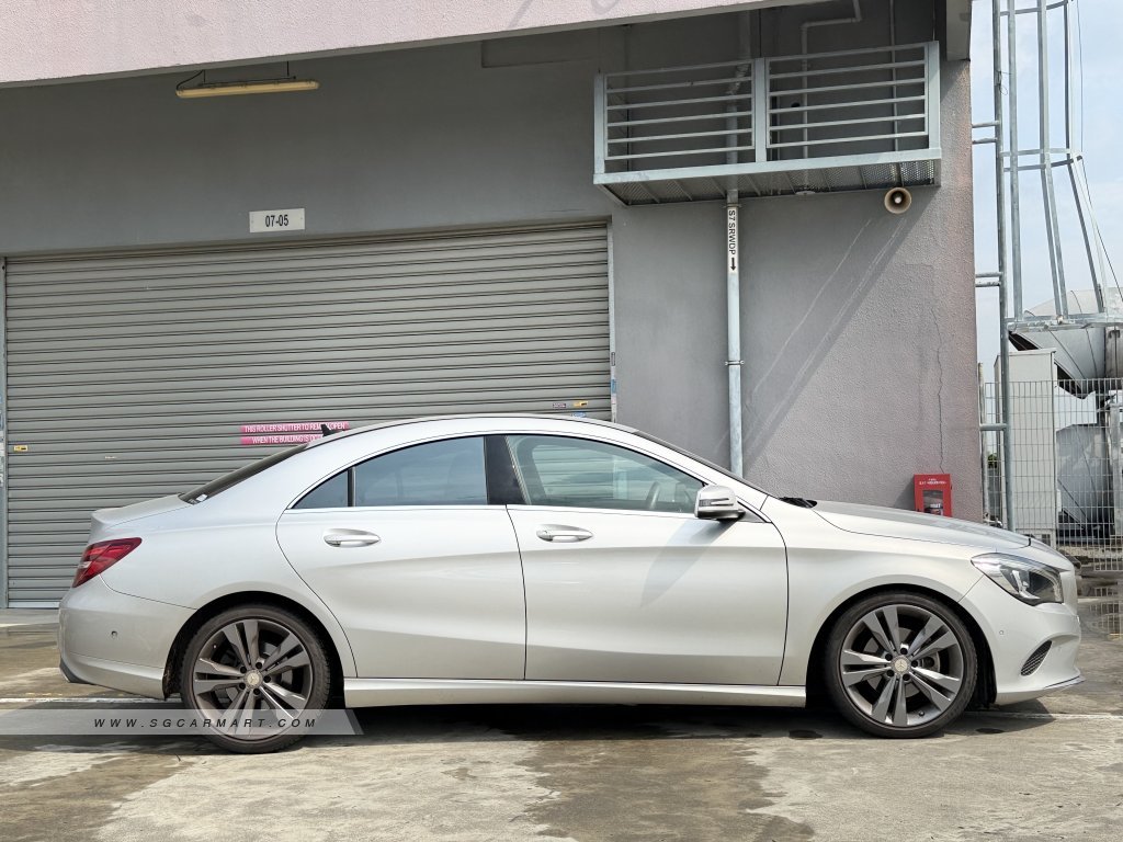 Mercedes-Benz CLA-Class CLA180 Urban